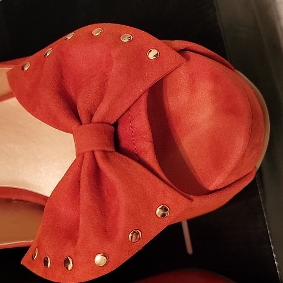 Orange Suede Shoes - Picture 14 of 15